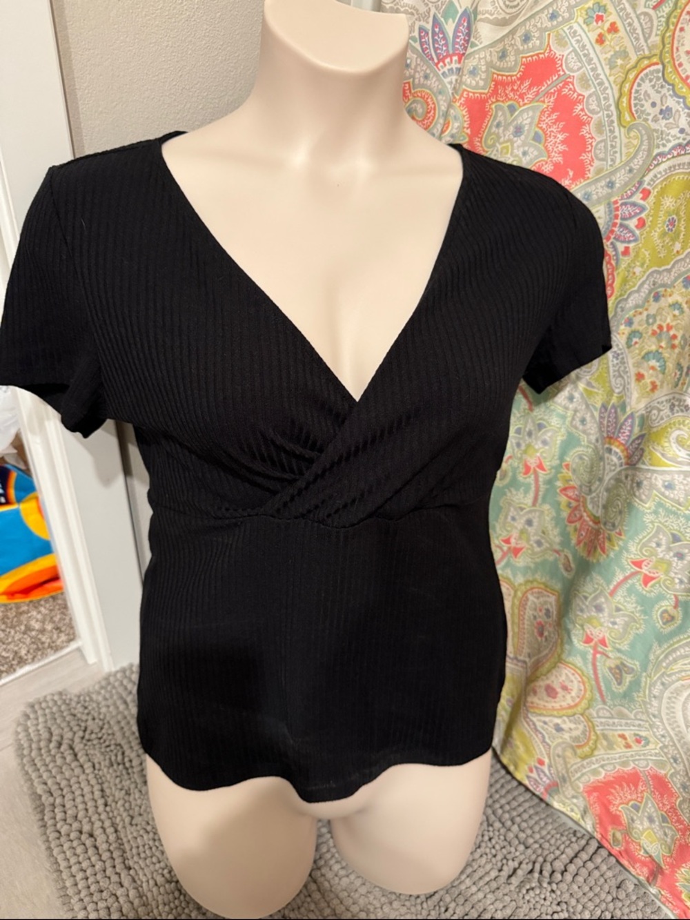 Torrid Black Ribbed Wrap V-Neck Short Sleeve Top plus size 00 or 10 or XL